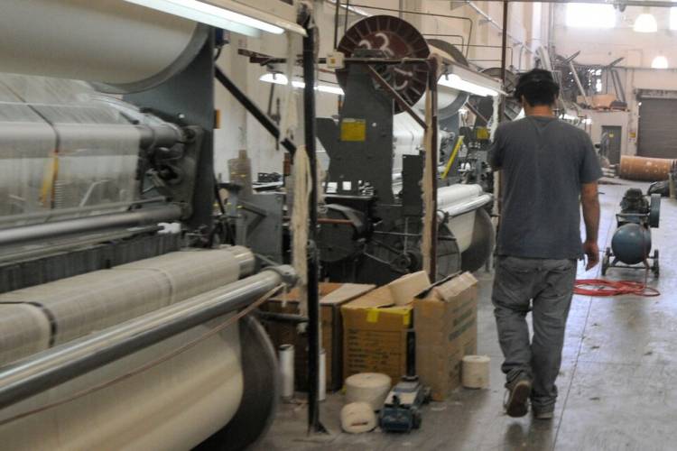 LA ECONOMÍA SE DESPLOMÓ EN ABRIL