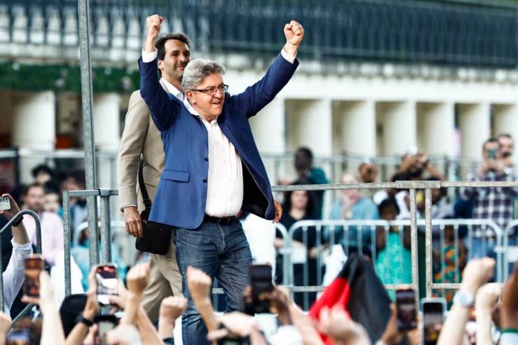 GANÓ LA IZQUIERDA Y LA DEMOCRACIA FRANCESA RESPIRA ALIVIADA