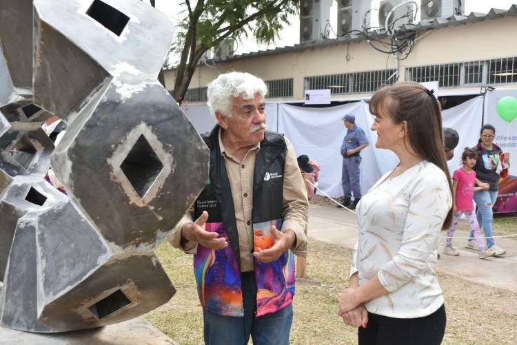 ”LA BIENAL DEL CHACO HA SUPERADO TODAS LAS EXPECTATIVAS Y TIENE QUE SEGUIR CRECIENDO” DIJO LA VICEGOBERNADORA SCHNEIDER