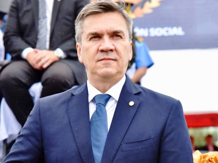 EL GOBERNADOR ZDERO ANUNCIÓ EL PAGO DE LA CLÁUSULA GATILLO 