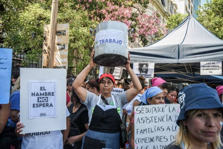 LA BATALLA CONTRA EL HAMBRE  