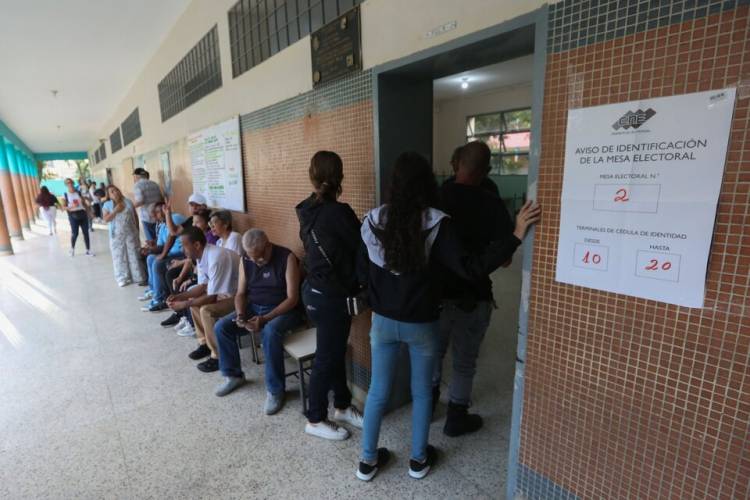 DESTACAN "LA TOTAL TRANSPARENCIA Y EFICACIA" DEL SISTEMA ELECTORAL VENEZOLANO