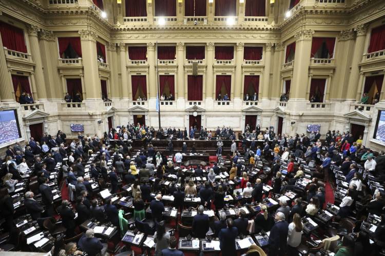DIPUTADOS: LOS ESFUERZOS DEL OFICIALISMO PARA QUE NO SE INVESTIGUE LA VISITA A GENOCIDAS