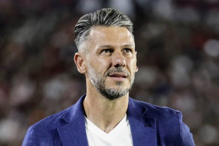 MARTÍN DEMICHELIS FUE PRESENTADO EN RAYADOS DE MONTERREY
