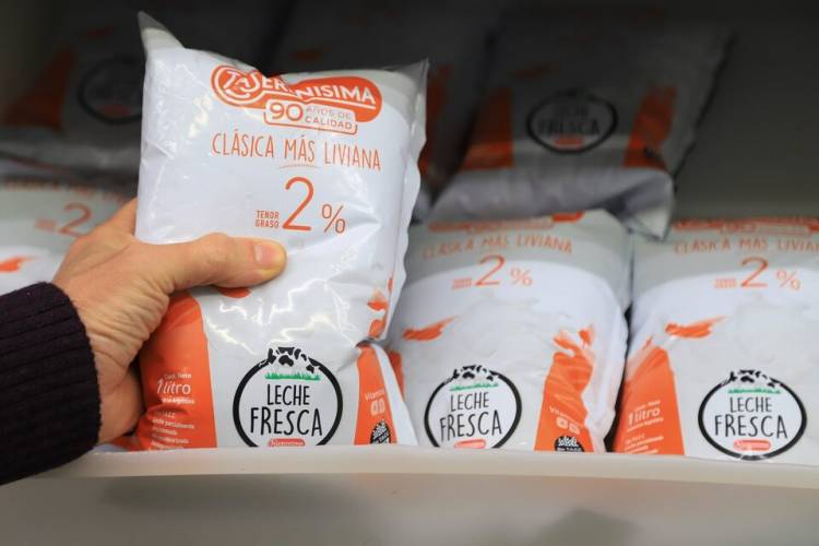 LECHE A PRECIO DE IMPORTACION