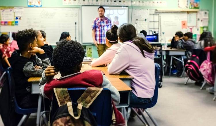 LA ‘MALA EDUCACIÓN’ ARRAIGA Y CRECE EN MÉXICO