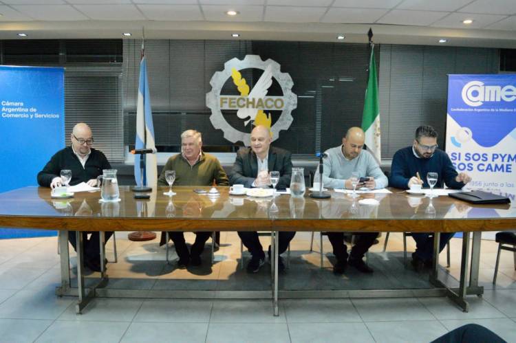 AUTORIDADES DE SAMEEP INFORMARON LA CONTINUIDAD DE OBRAS Y OBJETIVOS DE LA EMPRESA EN EL PLENARIO DE LA FECHACO