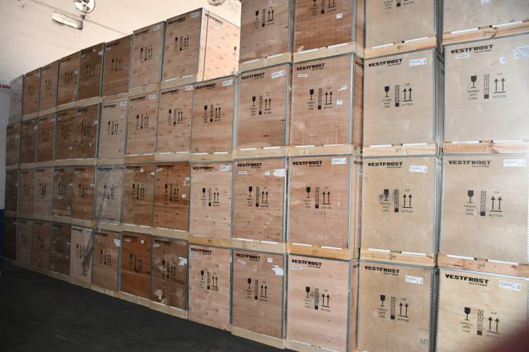 SALUD: LLEGARON A CHACO MÁS DE 60 FREEZER PARA EL ALMACENAMIENTO DE VACUNAS