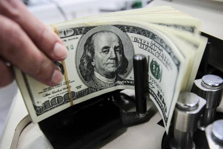 EL BANCO CENTRAL COMPRÓ 106 MILLONES DE DÓLARES