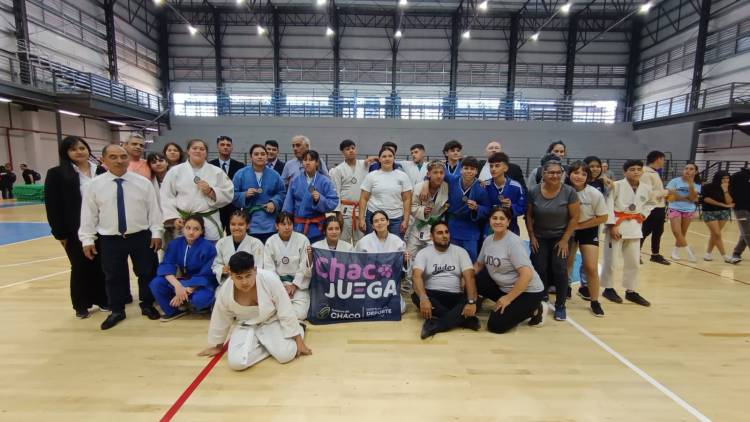 DELEGACIÓN CHAQUEÑA DE “CHACO JUEGA” RUMBO A MAR DEL PLATA