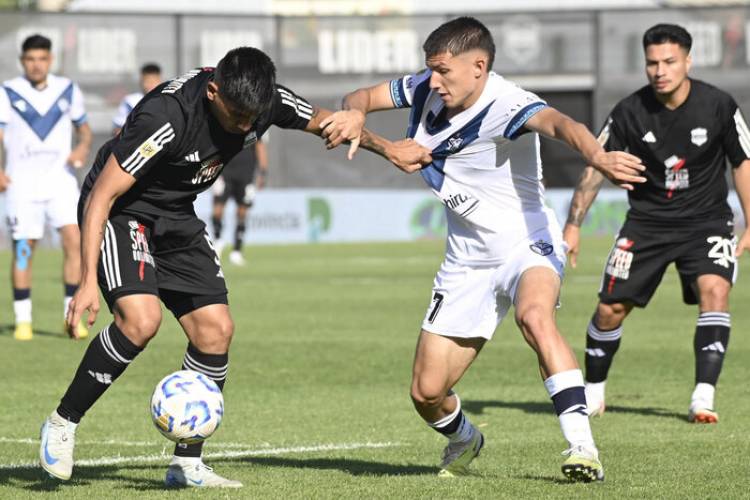 VÉLEZ EMPATÓ CON RIESTRA, UN RESULTADO QUE VALORARÁ (O NO) CON EL TIEMPO