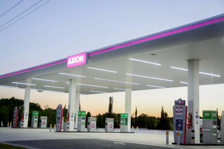 INAUGURACIÓN DE LA ESTACIÓN DE SERVICIO AXION, EN PUERTO TIROL: “ES UN GUSTO ACOMPAÑAR A QUIENES TIENEN GANAS DE INVERTIR EN LA PROVINCIA” MANIFESTÓ EL GOBERNADOR