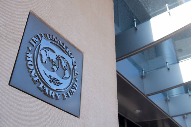 EL FMI PRONOSTICA DOS AÑOS DE CRECIMIENTO
