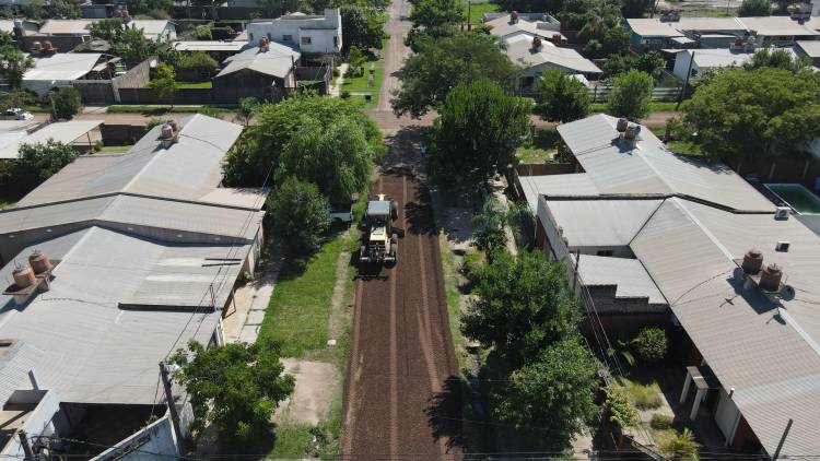 EL GOBIERNO PROVINCIAL FINALIZÓ EL ENRIPIADO EN MÁS DE 160 CUADRAS DE RESISTENCIA Y FONTANA