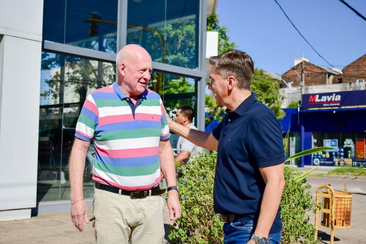 RESISTENCIA: EL GOBERNADOR ZDERO SUPERVISÓ LOS AVANCES EN LAS OBRAS DE REPAVIMENTACIÓN DE LA AVENIDA 25 DE MAYO 