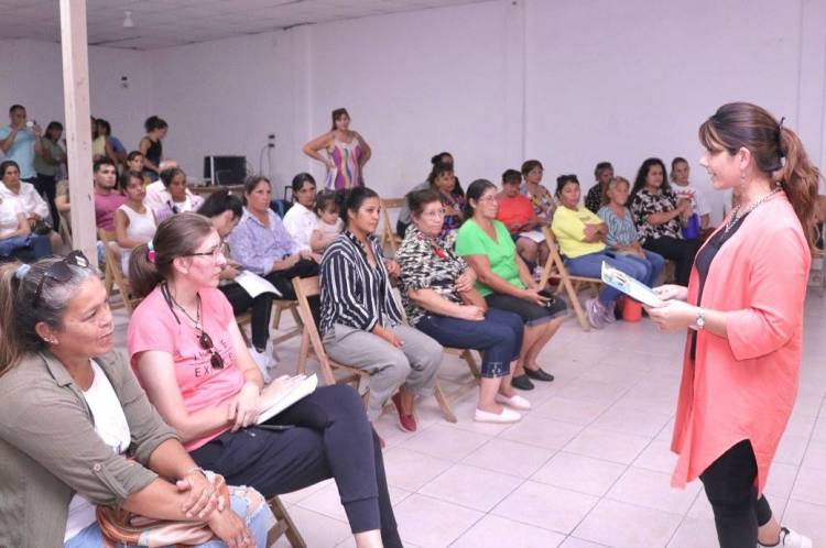 PRODUCCIÓN PREPARA EL PROGRAMA INTEGRAL EMPRENDE ROSA, EN EL MARCO DEL MES DE LA MUJER  