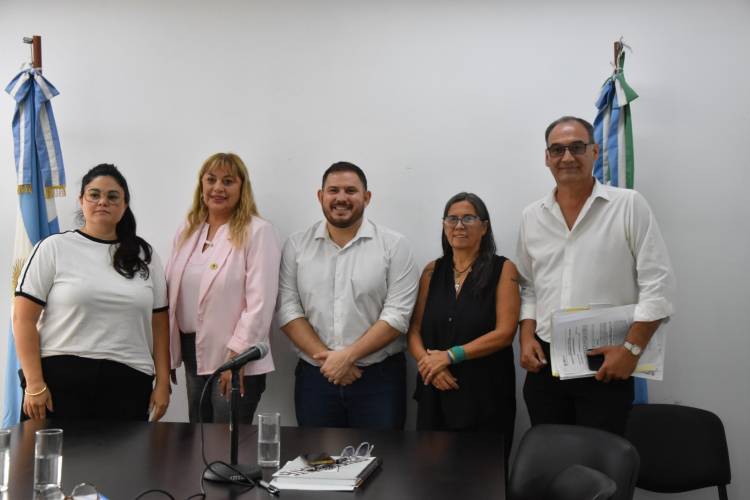 LA COMISIÓN DE TURISMO Y DEPORTES RATIFICÓ AUTORIDADES