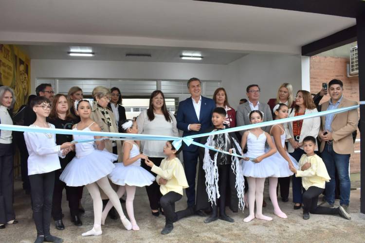 ZDERO INAUGURÓ EL EDIFICIO PROPIO DEL ISPEA EN RESISTENCIA 