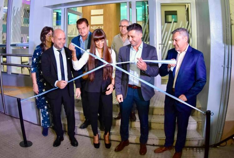 RESISTENCIA: SE  INAUGURÓ ANOCHE LA REMODELACIÓN TOTAL DE LA SUCURSAL 25 DE MAYO, DEL NUEVO BANCO DEL CHACO