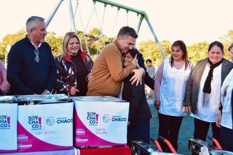 CONCEPCIÓN DEL BERMEJO: EL GOBERNADOR ZDERO INAUGURÓ LA PLAZA DE LAS INFANCIAS. ADEMÁS, ACORDÓ LA MEJORA Y AMPLIACIÓN DEL REGISTRO CIVIL