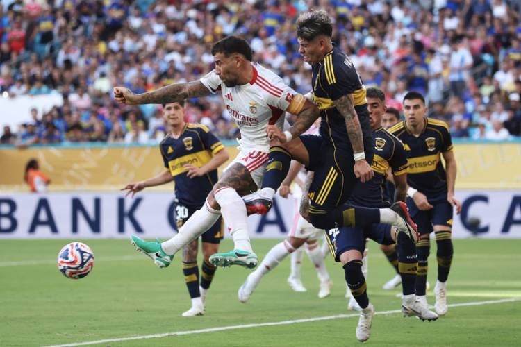 BOCA NO PUDO SOSTENER LA VENTAJA Y EMPATÓ CON BENFICA