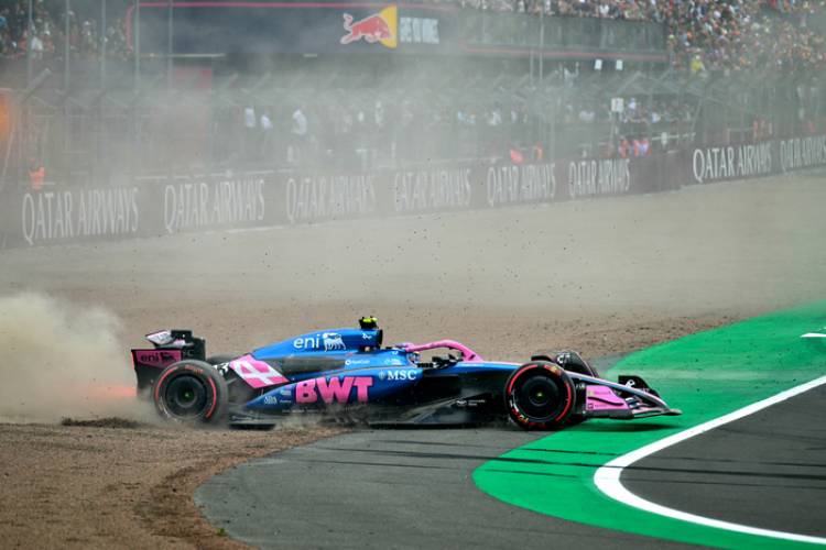 FÓRMULA 1: COLAPINTO Y UN ERROR QUE DOLIÓ EN SILVERSTONE