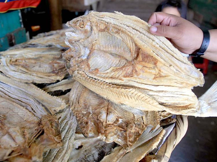 LLEGA SEMANA SANTA Y SE DISPARA EL PRECIO DEL PESCADO